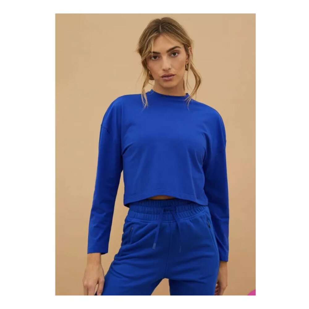 NWT Beach Riot Getaway League Rapids Long Sleeve Tee Cropped Deep Ocean - Picture 2 of 3